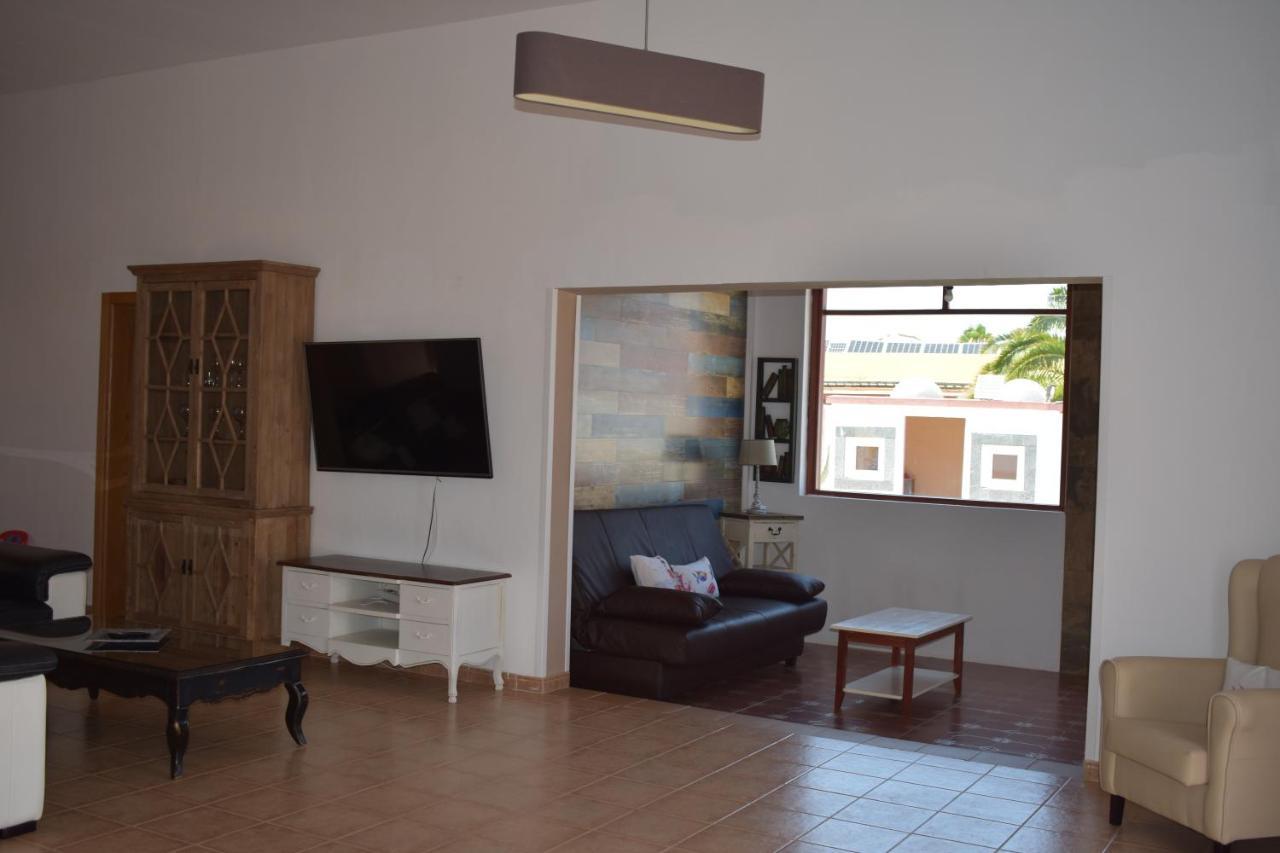 Villa Experience Heated Salty Water Pool Caleta De Fuste Exterior foto